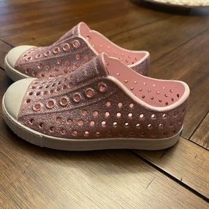 Native shoes toddler size 6